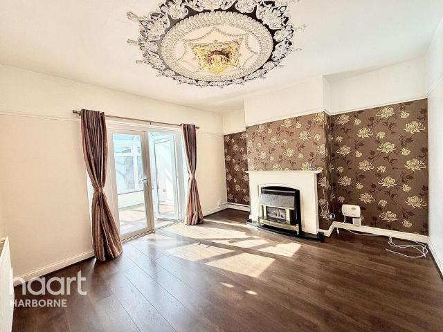 3 bedroom semi detached house to rent