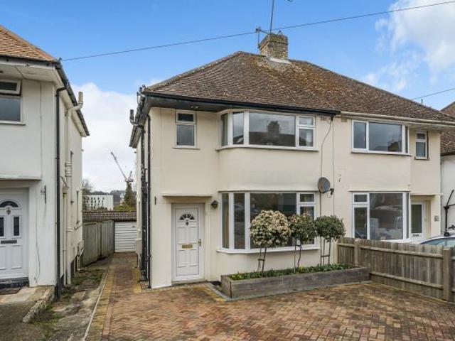 3 bedroom semi detached house to rent