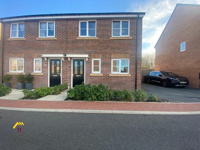 3 bedroom semi detached house to rent