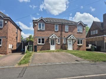 3 bedroom semi detached house to rent