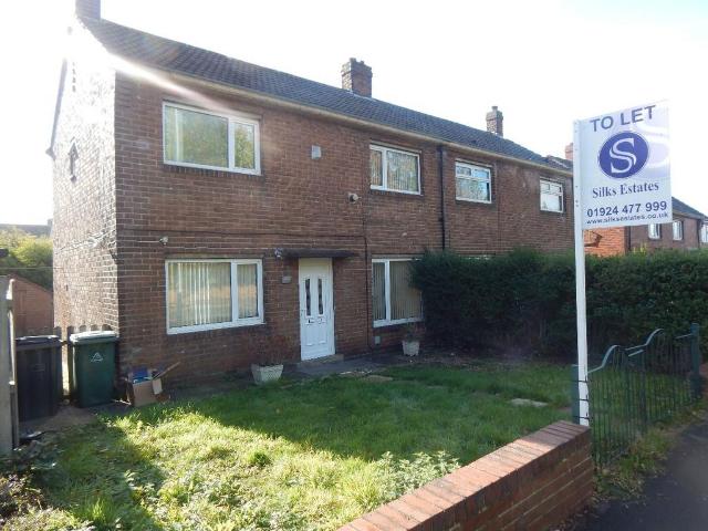 3 bedroom semi detached house to rent