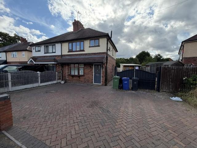 3 bedroom semi detached house to rent