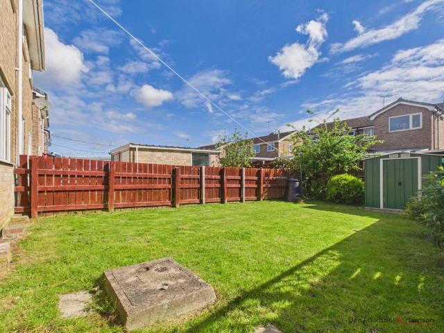 3 bedroom semi detached house to rent