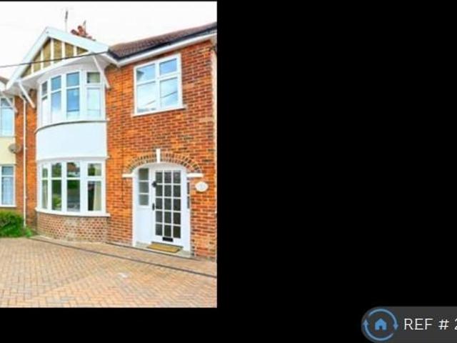 3 bedroom semi detached house to rent