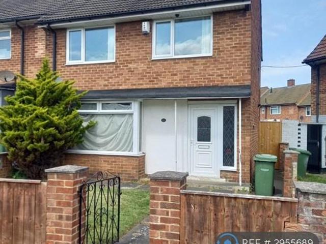 3 bedroom semi detached house to rent