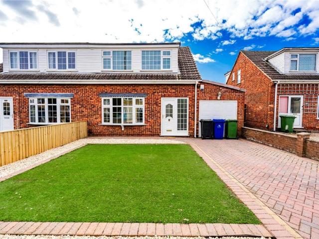 3 bedroom semi detached house to rent