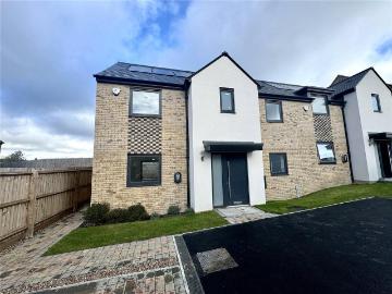 3 bedroom semi detached house to rent