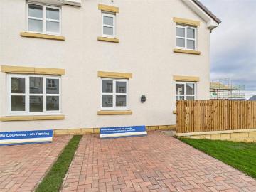 Edinburgh, Shetland - Garden