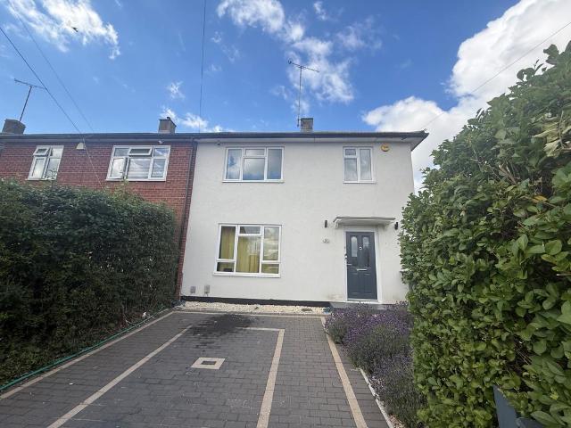 3 bedroom semi detached house to rent