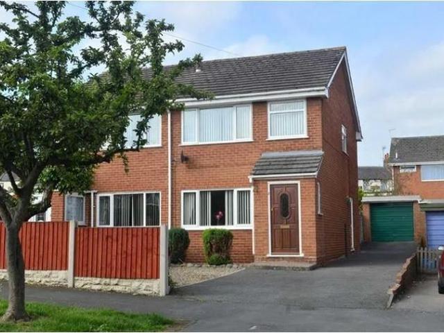 3 bedroom semi detached house to rent