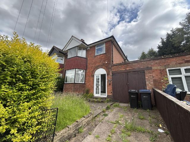 3 bedroom semi detached house to rent