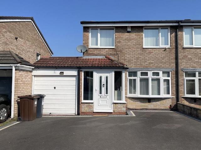 3 bedroom semi detached house to rent