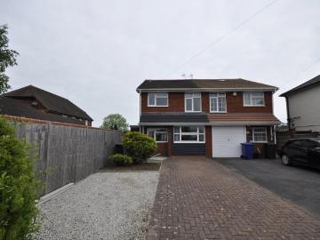 3 bedroom semi detached house to rent