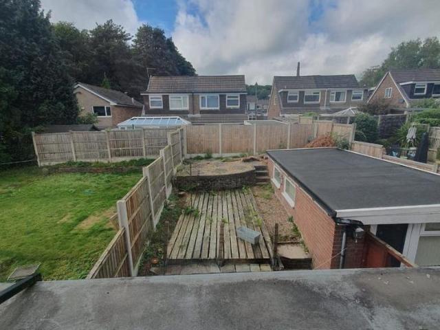 3 bedroom semi detached house to rent