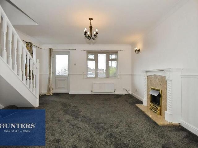 3 bedroom semi detached house to rent