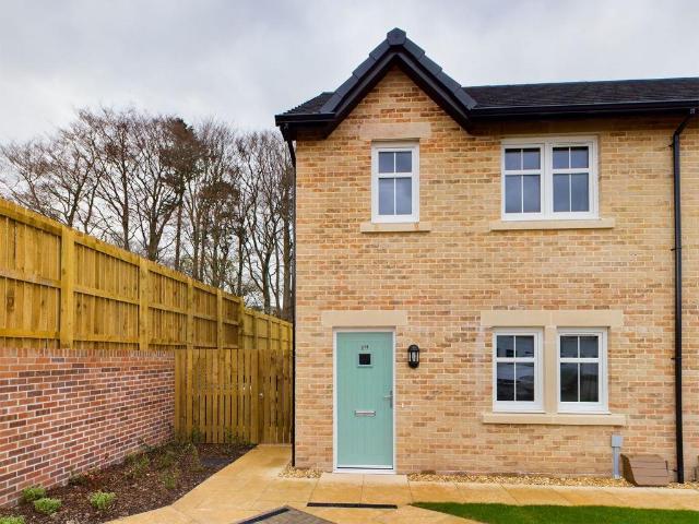 3 bedroom semi detached house to rent