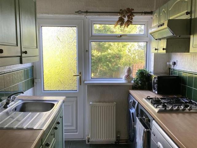 3 bedroom semi detached house to rent