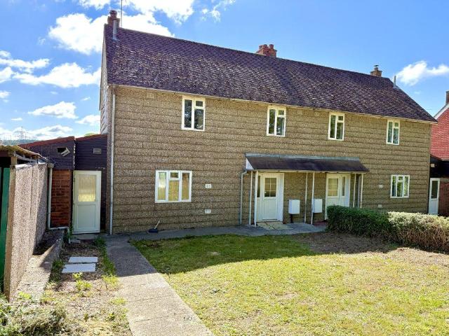 3 bedroom semi detached house to rent