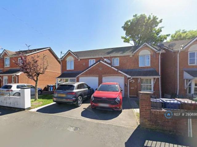 3 bedroom semi detached house to rent
