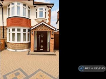 3 bedroom semi detached house to rent