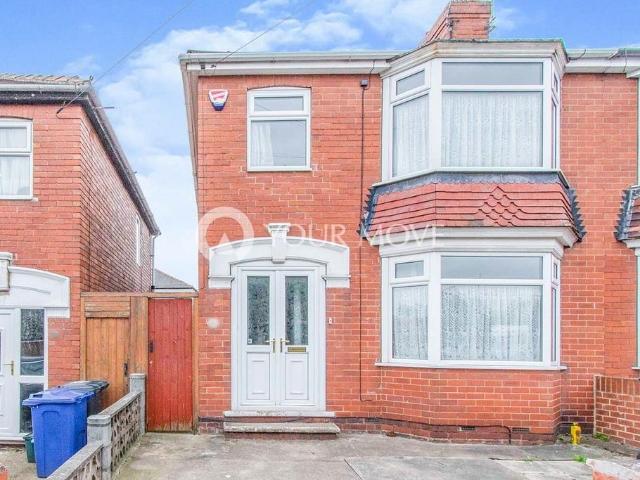 3 bedroom semi detached house to rent