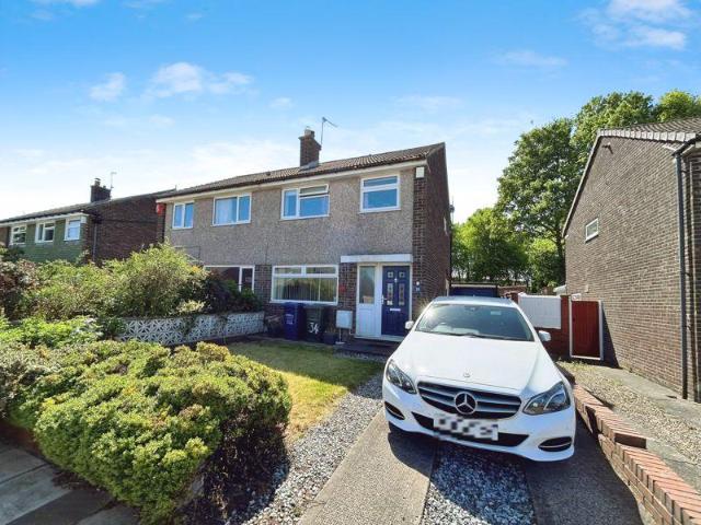 3 bedroom semi detached house to rent