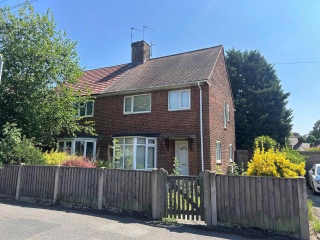 3 bedroom semi detached house to rent