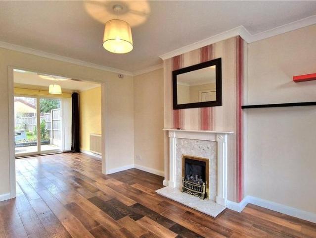 3 bedroom semi detached house to rent
