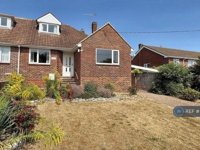 3 bedroom semi detached house to rent