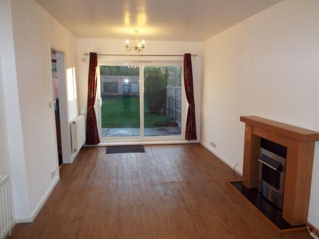 3 bedroom semi detached house to rent