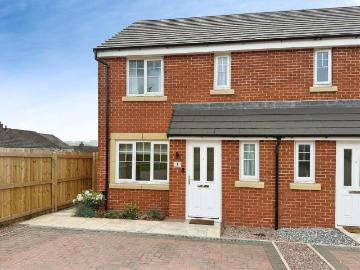 3 bedroom semi detached house to rent