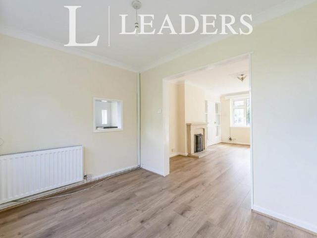 3 bedroom semi detached house to rent