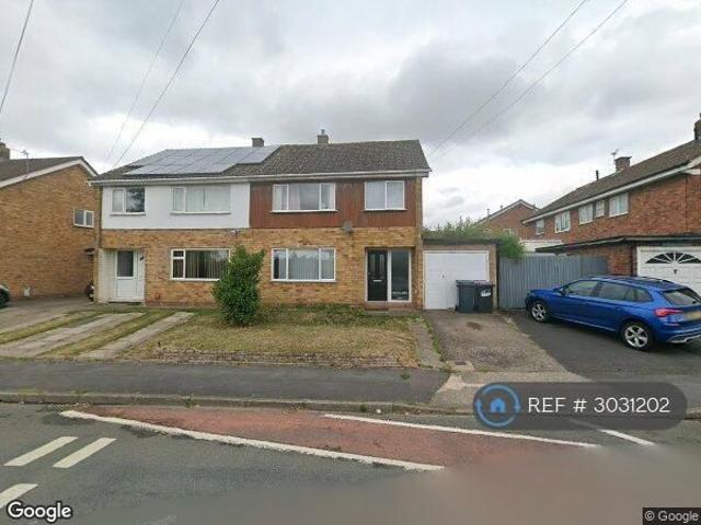 3 bedroom semi detached house to rent