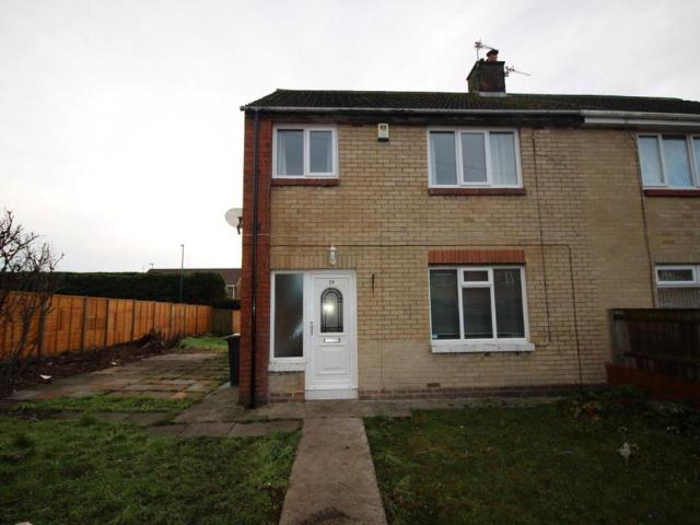 3 bedroom semi detached house to rent