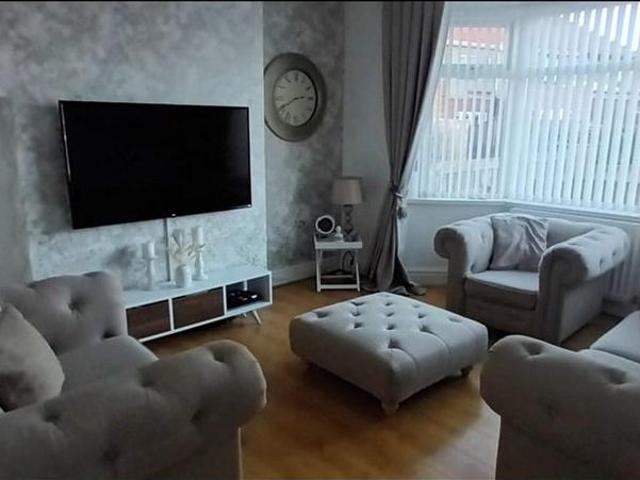 3 bedroom semi detached house to rent