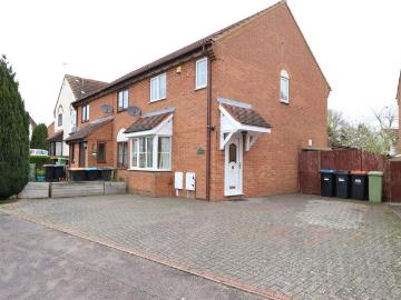 3 bedroom semi detached house to rent