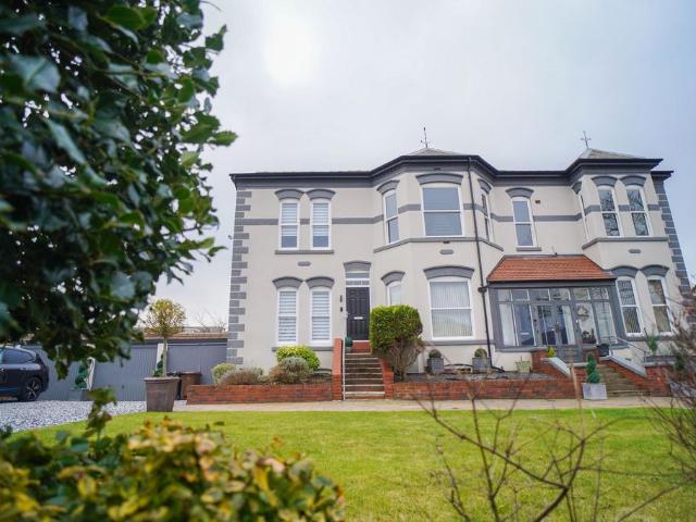 3 bedroom semi detached house to rent