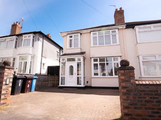 3 bedroom semi detached house to rent