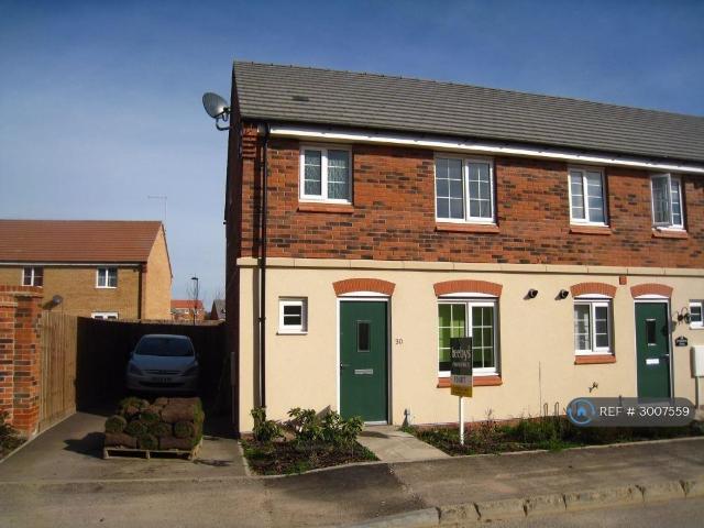 3 bedroom semi detached house to rent