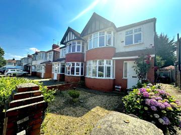 3 bedroom semi detached house to rent