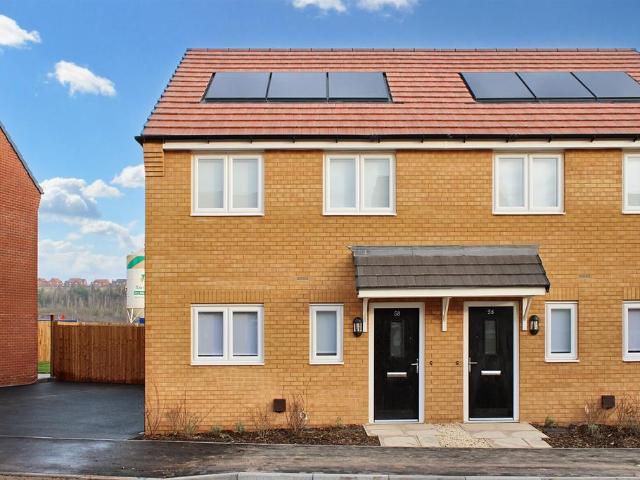 3 bedroom semi detached house to rent