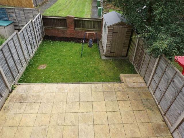 3 bedroom semi detached house to rent