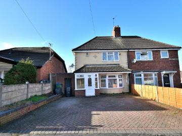 3 bedroom semi detached house to rent