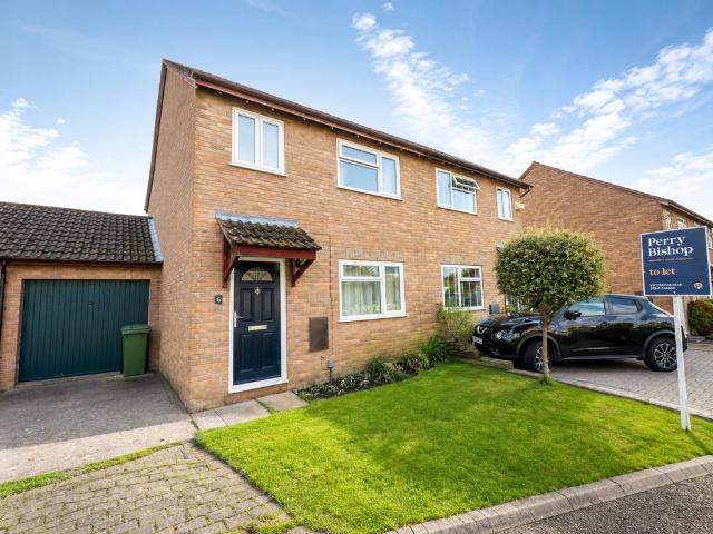 3 bedroom semi detached house to rent