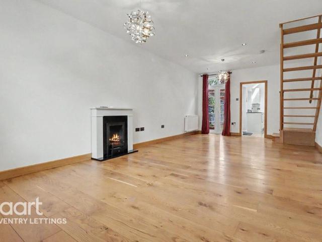 3 bedroom semi detached house to rent