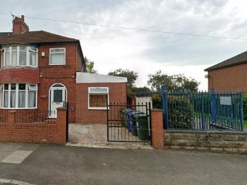 3 bedroom semi detached house to rent