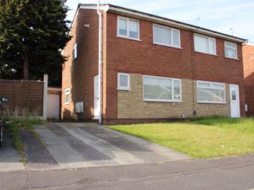 3 bedroom semi detached house to rent