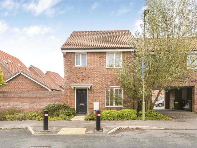3 bedroom semi detached house to rent