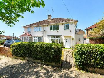 3 bedroom semi detached house to rent
