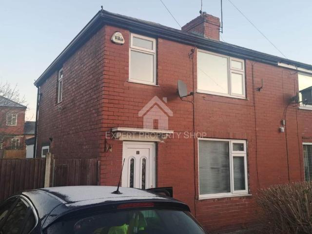 3 bedroom semi detached house to rent